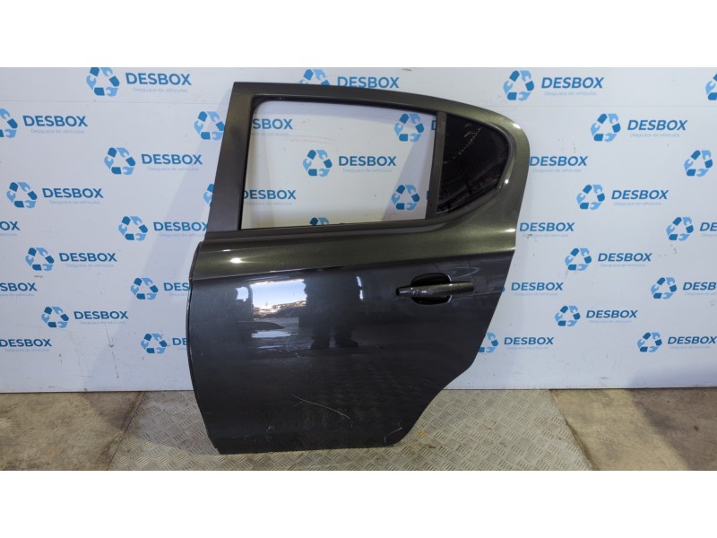 Recambio de puerta trasera izquierda para opel corsa e 1.4 gasolina referencia OEM IAM   