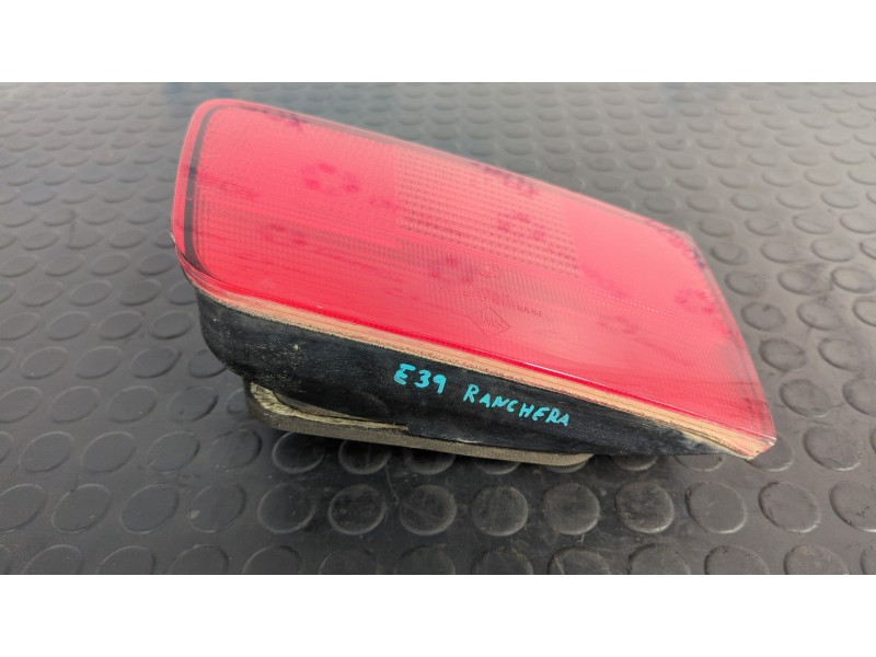 Recambio de piloto porton izquierdo para bmw serie 5 touring (e39) 2.5 24v referencia OEM IAM 8361673  