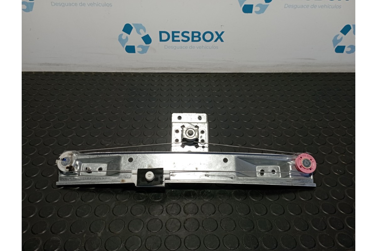 Recambio de elevalunas trasero izquierdo para opel corsa e 1.4 gasolina referencia OEM IAM 013188503LH  