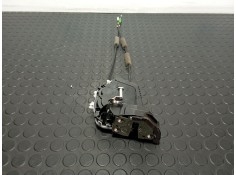 Recambio de cerradura puerta trasera izquierda para toyota yaris (xp21) yaris hibrid referencia OEM IAM V5114120  