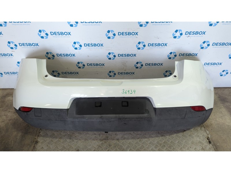 Recambio de paragolpes trasero para renault megane iii berlina 5 p 1.5 dci referencia OEM IAM   