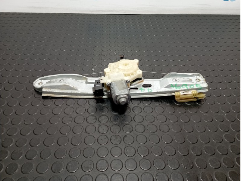 Recambio de elevalunas trasero derecho para ford focus lim. (cb8) focus st sport referencia OEM IAM 924131104  