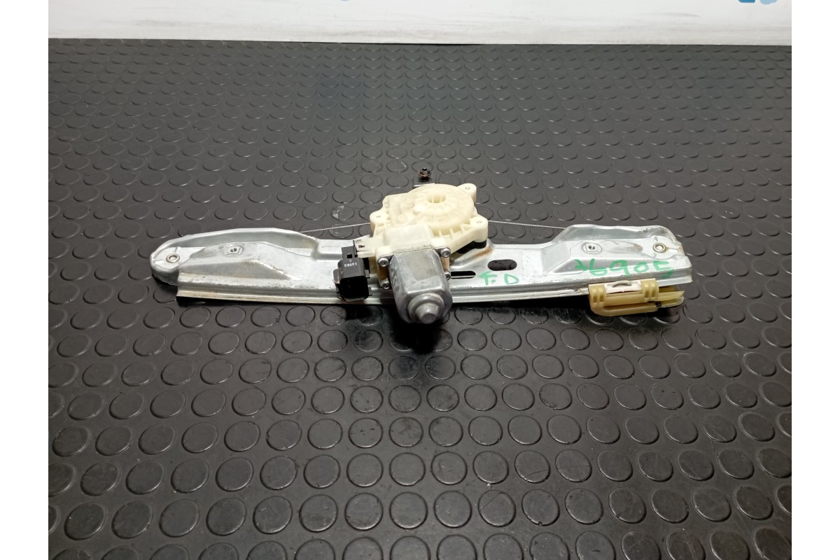 Recambio de elevalunas trasero derecho para ford focus lim. (cb8) focus st sport referencia OEM IAM 924131104  