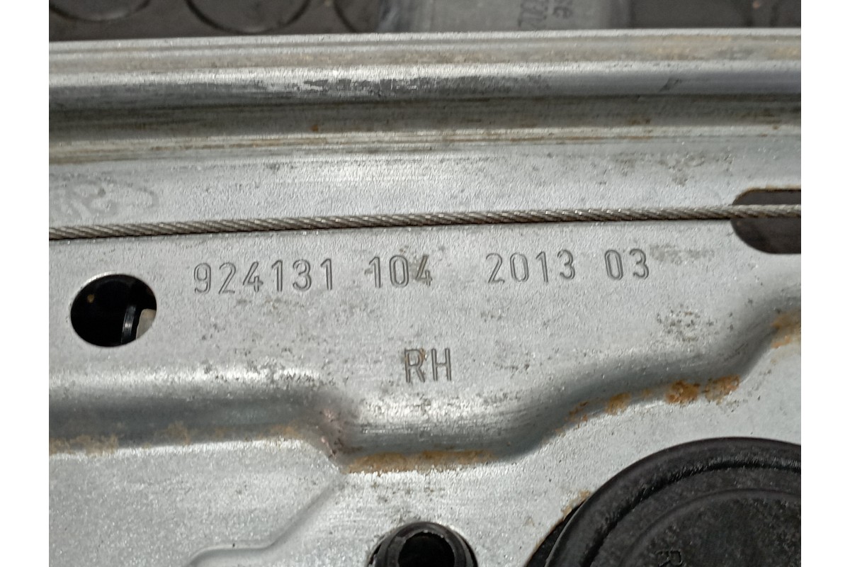 Recambio de elevalunas trasero derecho para ford focus lim. (cb8) focus st sport referencia OEM IAM 924131104  