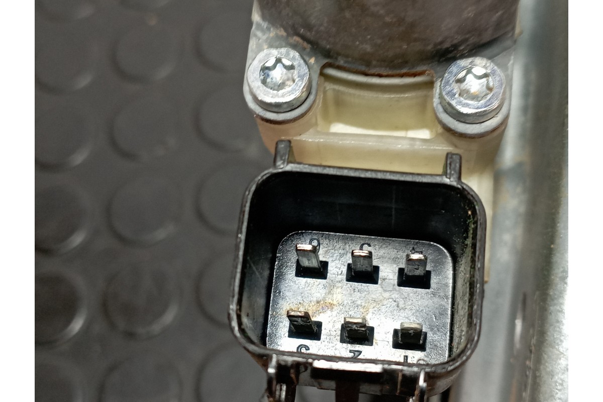 Recambio de elevalunas trasero derecho para ford focus lim. (cb8) focus st sport referencia OEM IAM 924131104  