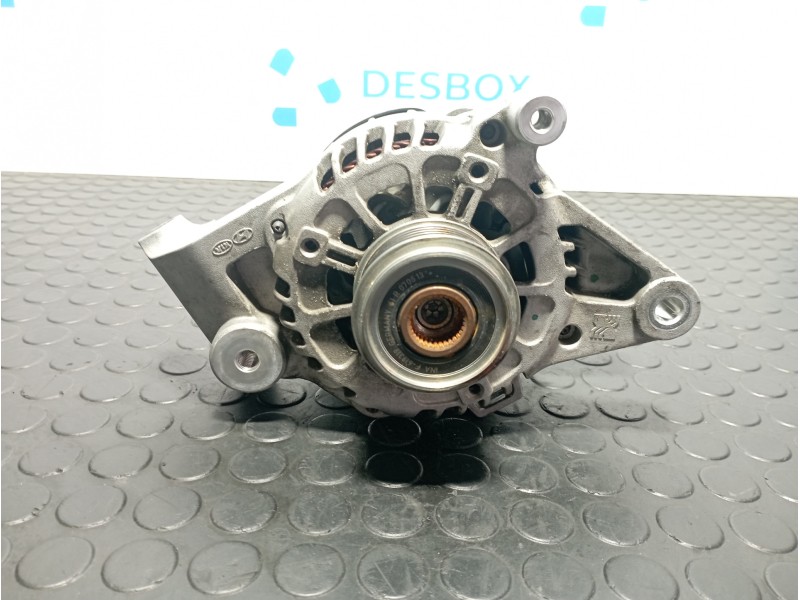 Recambio de alternador para hyundai i30 1.6 crdi referencia OEM IAM 373002V200  
