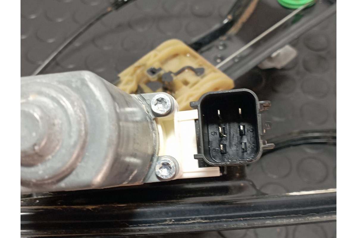 Recambio de elevalunas delantero derecho para ford focus lim. (cb8) focus st sport referencia OEM IAM BM51A23200BB  