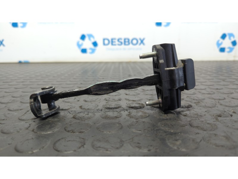 Recambio de retenedor puerta izquierda para ford focus turn. iii1.6 tdci referencia OEM IAM BM51A23500AA  