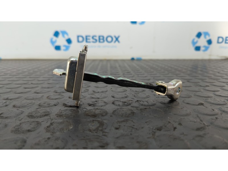 Recambio de retenedor puerta izquierda para toyota yaris (xp21) yaris hibrid referencia OEM IAM 40B  