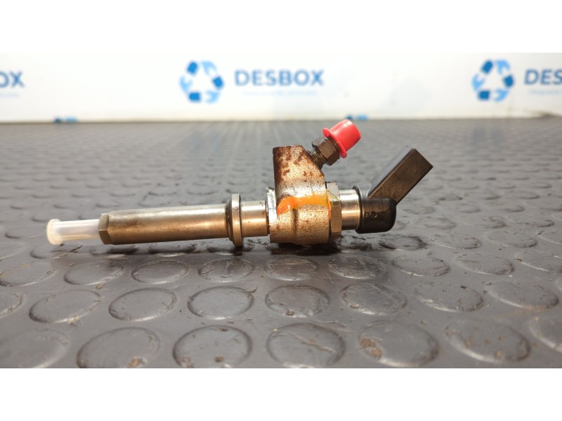 Recambio de inyector para citroen xsara picasso 2.0 hdi referencia OEM IAM 9652173780  