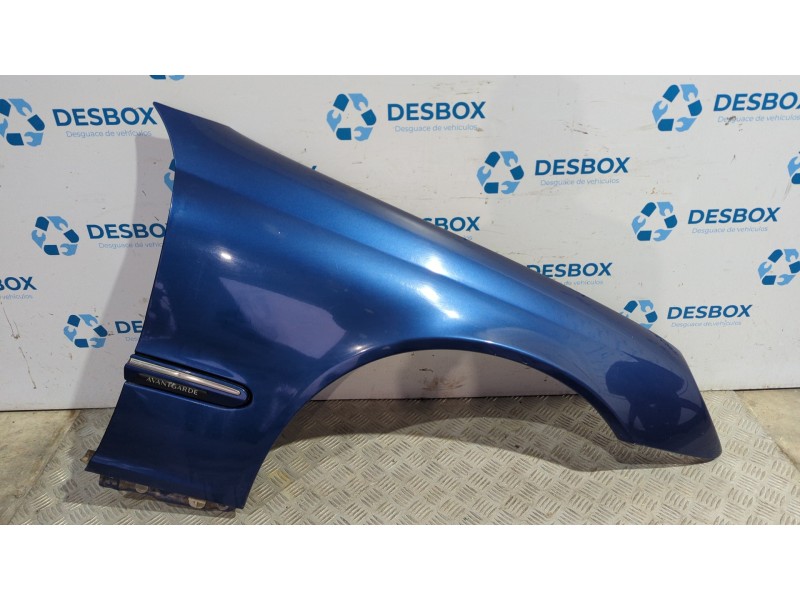 Recambio de aleta delantera derecha para mercedes-benz clase c (w203) berlina 2.2 cdi referencia OEM IAM   