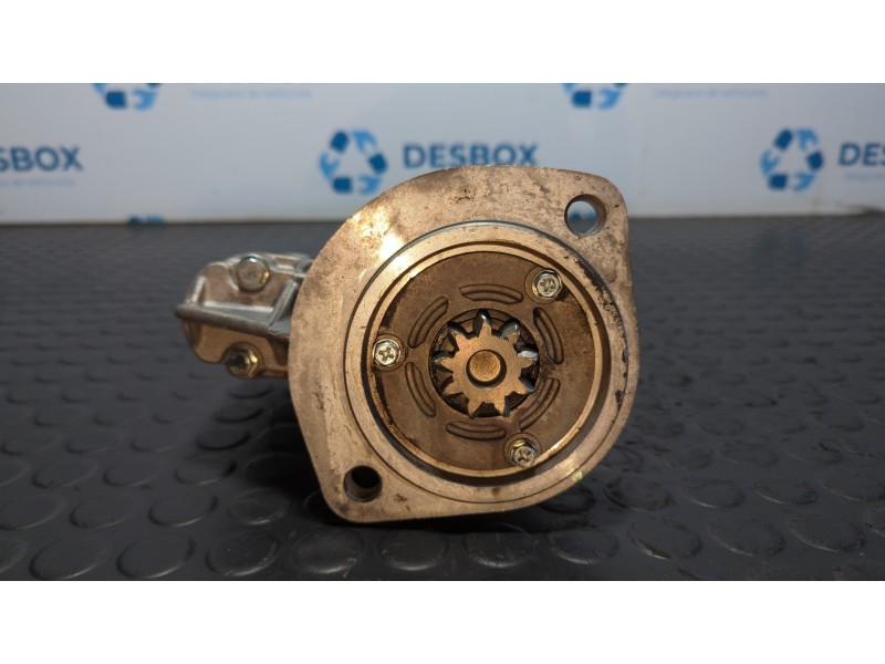Recambio de motor arranque para nissan trade 3.0 referencia OEM IAM 111805  