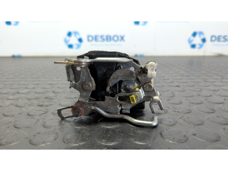 Recambio de cerradura puerta delantera derecha para piaggio (vespa) porter pick - up diesel referencia OEM IAM   