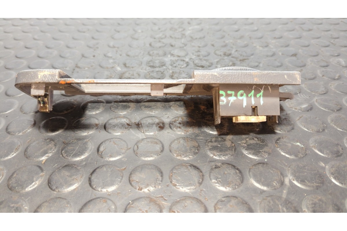 Recambio de mando elevalunas trasero derecho para toyota land cruiser hdj80 land cruiser 4.2 td referencia OEM IAM 7427160010  