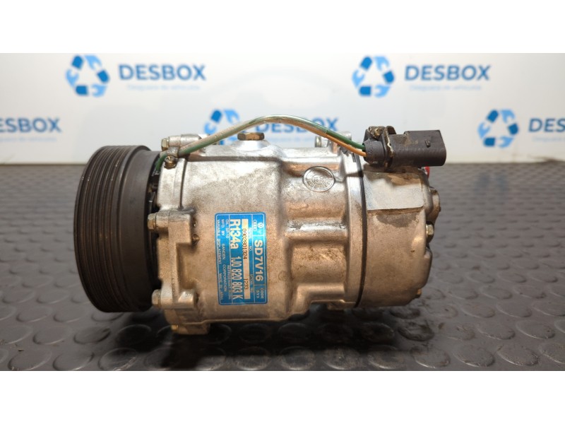 Recambio de compresor aire acondicionado para volkswagen golf iv berlina (1j1) 1.6 4p 5v referencia OEM IAM 1J0820803K  