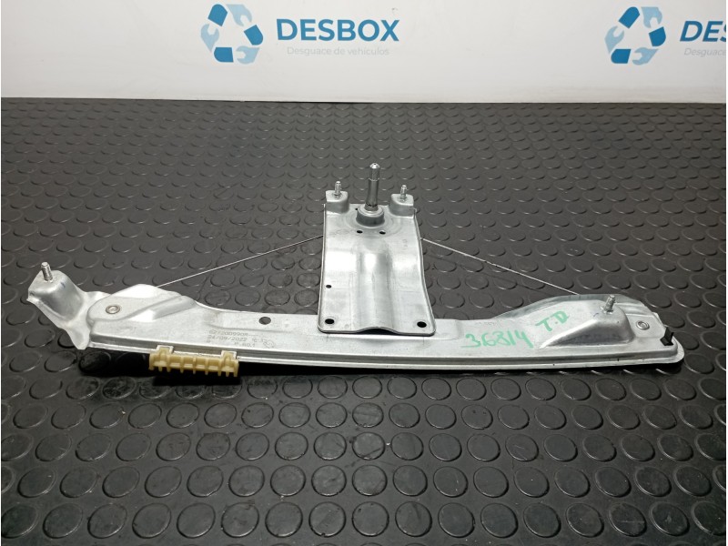 Recambio de elevalunas trasero derecho para dacia duster ii 0.999 referencia OEM IAM 827200990R  