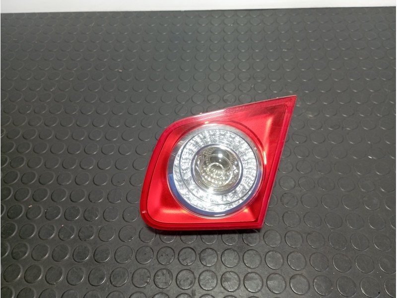 Recambio de piloto porton derecho para volkswagen jetta (1k2) 2.0 tdi referencia OEM IAM 1K5945094  