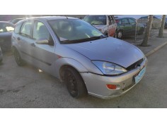 ford focus berlina (cak) del año 2000