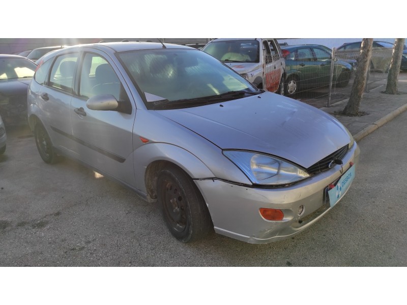 ford focus berlina (cak) del año 2000
