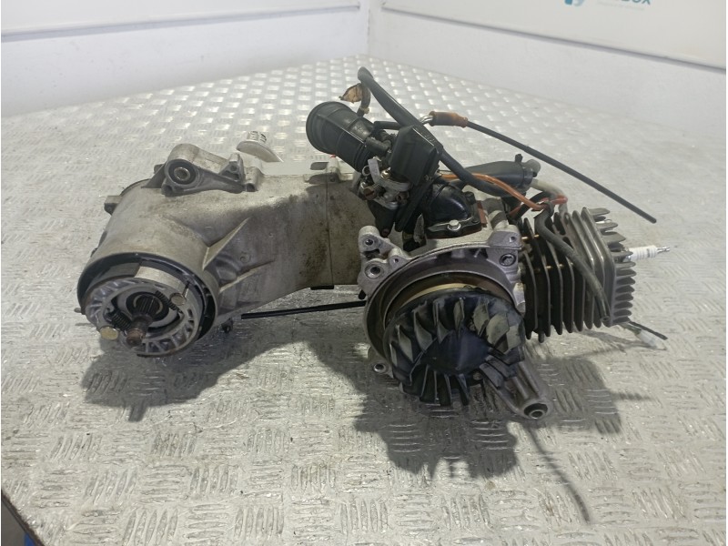 Recambio de motor para piaggio (vespa) vespa c38 lx 50 referencia OEM IAM C161M  