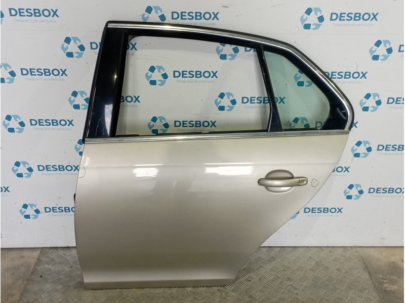 Recambio de puerta trasera izquierda para volkswagen jetta (1k2) 2.0 tdi referencia OEM IAM   