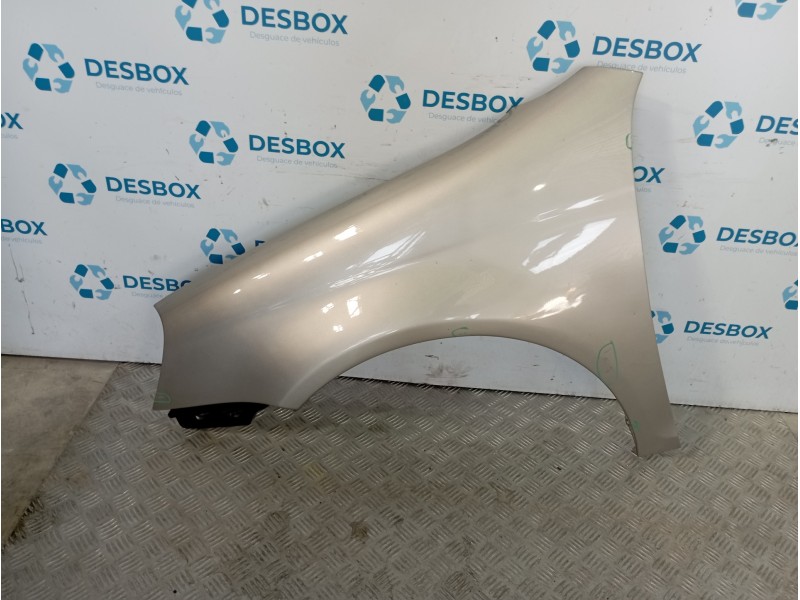 Recambio de aleta delantera izquierda para volkswagen jetta (1k2) 2.0 tdi referencia OEM IAM   