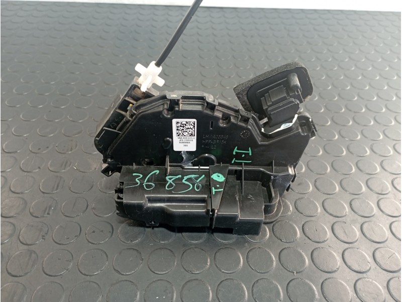 Recambio de cerradura puerta trasera izquierda para volkswagen tiguan 2.0 tdi referencia OEM IAM 5NA839015C  