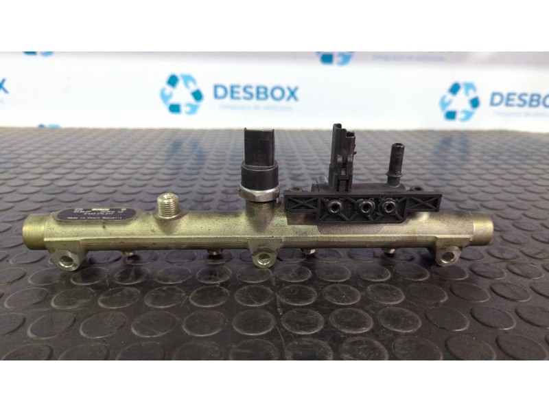 Recambio de rampa inyectora para citroen c5 break 2.2 hdi sx automático referencia OEM IAM 0445214017  