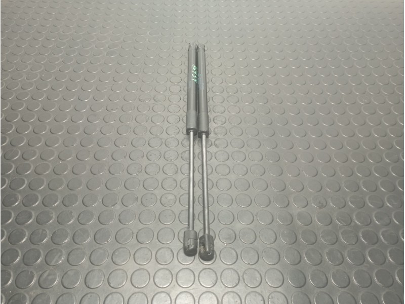 Recambio de amortiguadores maletero / porton para peugeot 3008 1.6 referencia OEM IAM 9683207080  