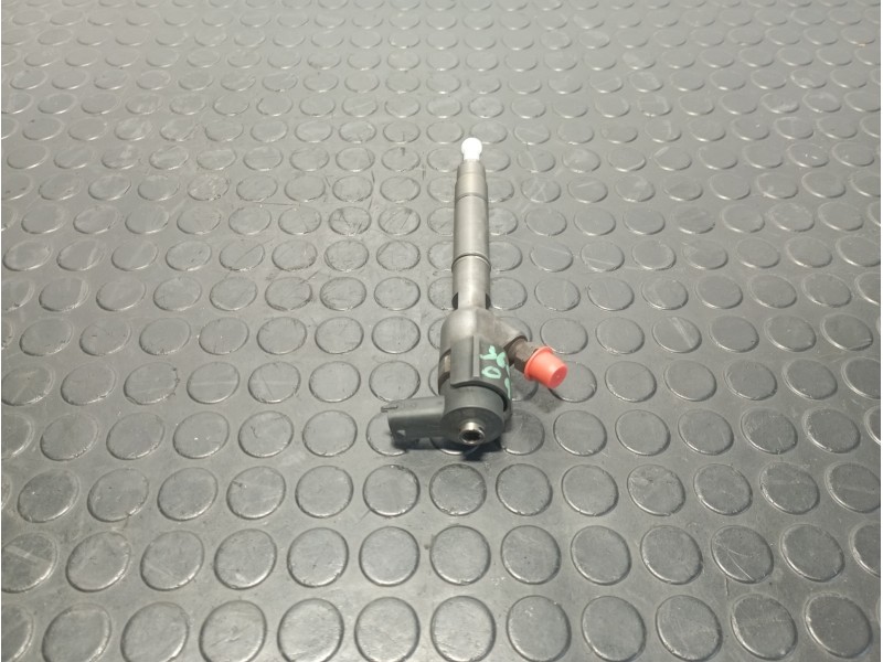 Recambio de inyector para hyundai ix35 1.6 crdi referencia OEM IAM 338002A800  