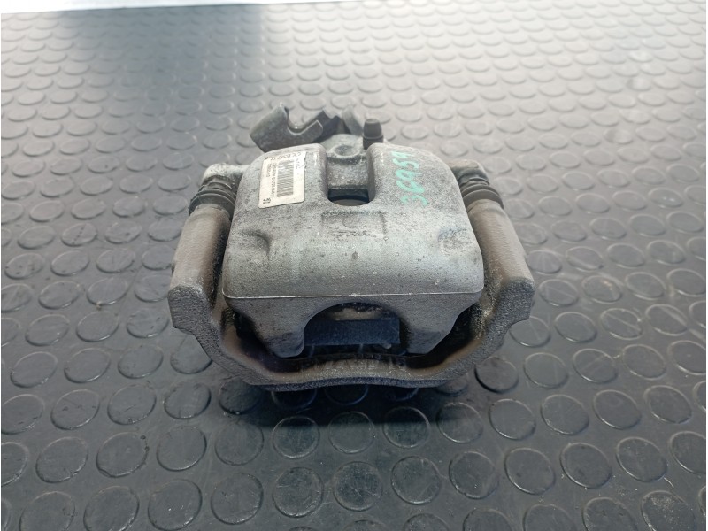 Recambio de pinza de freno trasera derecha para peugeot 3008 1.6 referencia OEM IAM 32054053  
