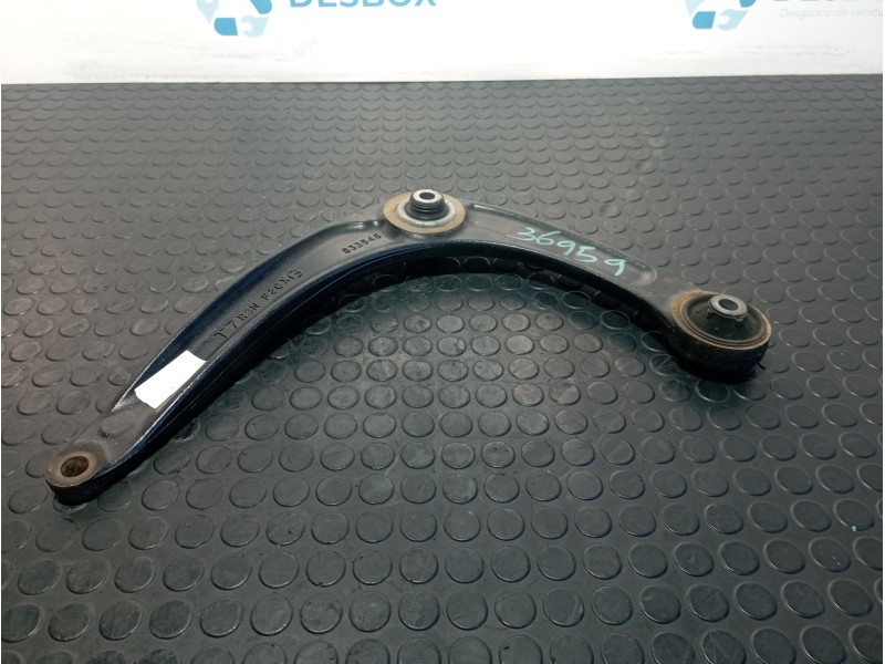 Recambio de brazo izquierdo inferior delantero para peugeot 3008 1.6 referencia OEM IAM 833548  