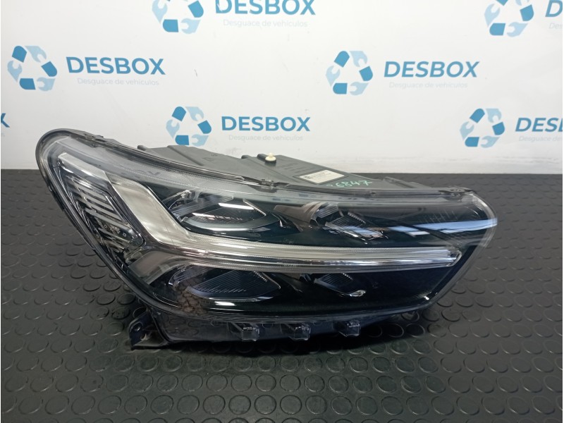 Recambio de faro derecho para volvo xc 40 2.0 d referencia OEM IAM 32133578  