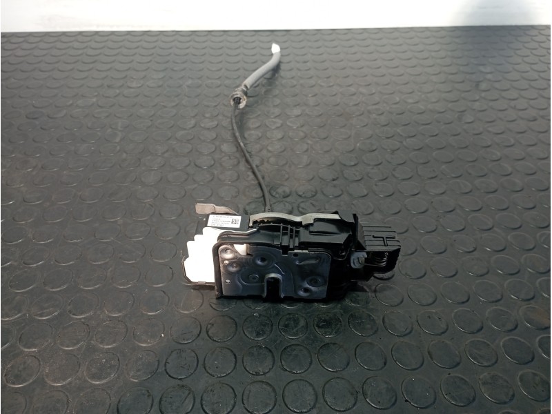 Recambio de cerradura puerta trasera derecha para volvo xc 40 2.0 d referencia OEM IAM C78329101  