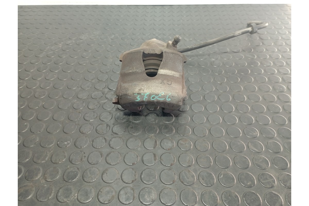 Recambio de pinza de freno delantera izquierda para volkswagen bora berlina (1j2) 1.6 referencia OEM IAM 1K0615123D  