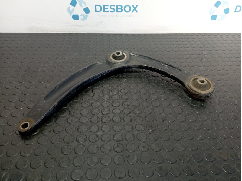 Recambio de brazo derecho inferior delantero para peugeot 3008 1.6 referencia OEM IAM 833547  