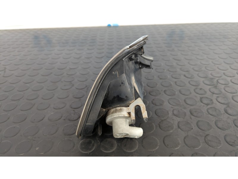Recambio de piloto delantero izquierdo para bmw serie 3 berlina (e46) 2.0 diesel cat referencia OEM IAM 6910979  