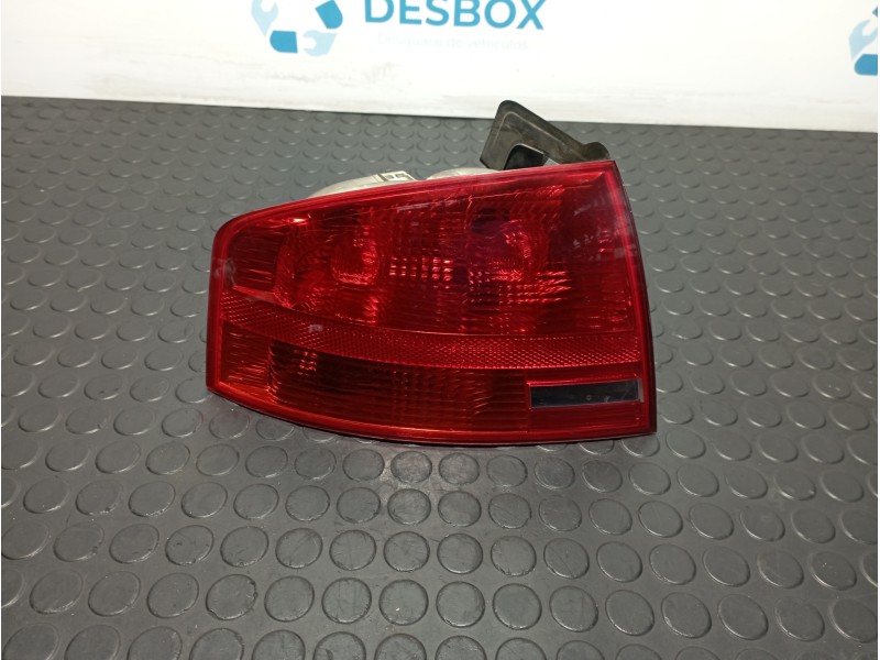 Recambio de piloto trasero izquierdo para audi a4 berlina (8e) 2.0 tdi referencia OEM IAM   