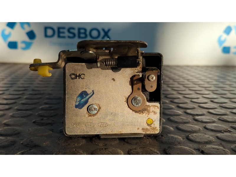 Recambio de cerradura maletero / porton para kia carnival ii 2.9 crdi lx referencia OEM IAM   
