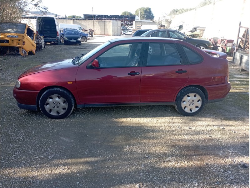 seat cordoba berlina (6k2) del año 1999