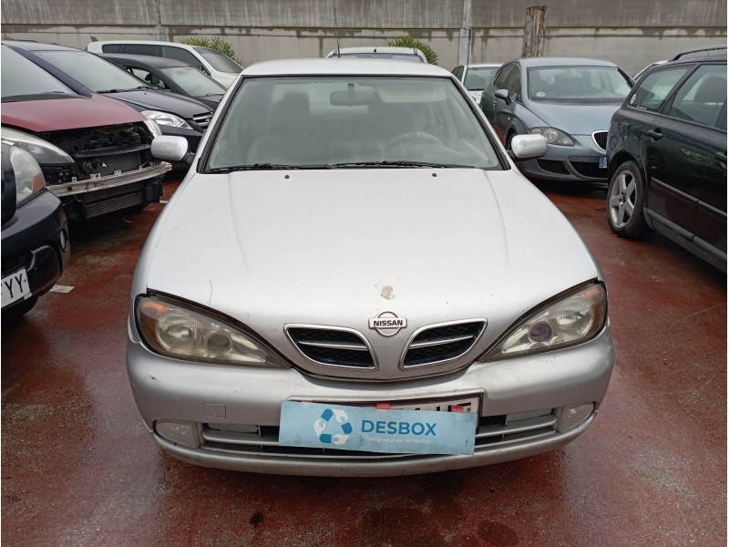 nissan primera berlina (p11) del año 2000
