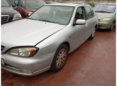 nissan primera berlina (p11) del año 2000 2