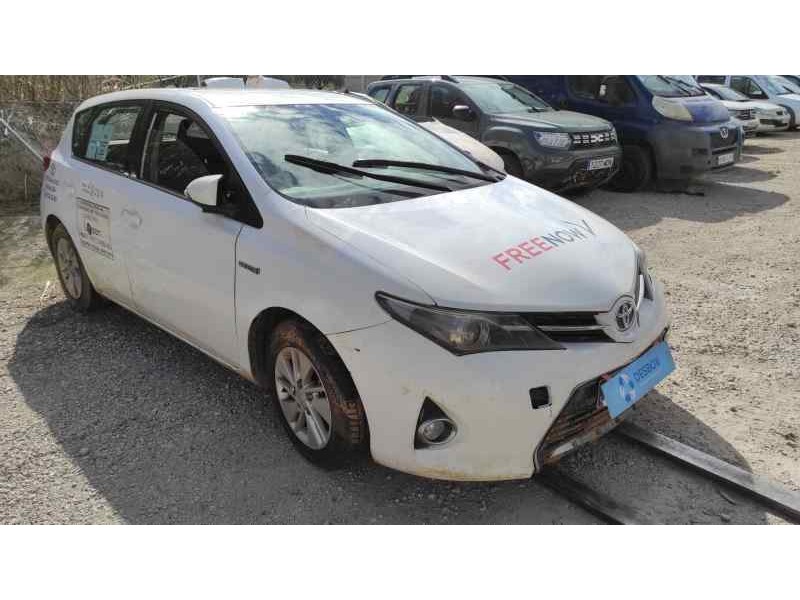 Recambio de puerta delantera derecha para toyota auris 1.8 hybrid referencia OEM IAM   