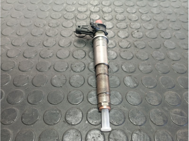 Recambio de inyector para nissan qashqai (j10) 2.0 dci referencia OEM IAM 804536AH82409398  