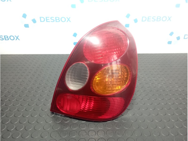 Recambio de piloto trasero derecho para toyota corolla (e11) 1.4 gasolina referencia OEM IAM 22076587R  