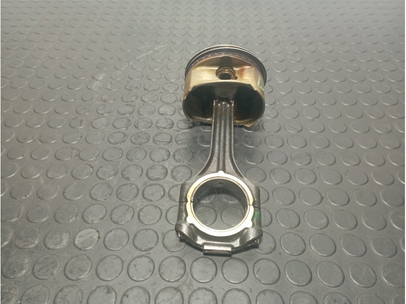 Recambio de piston para mercedes-benz clase cl (w215) coupe 500 (215.375) referencia OEM IAM 097026  