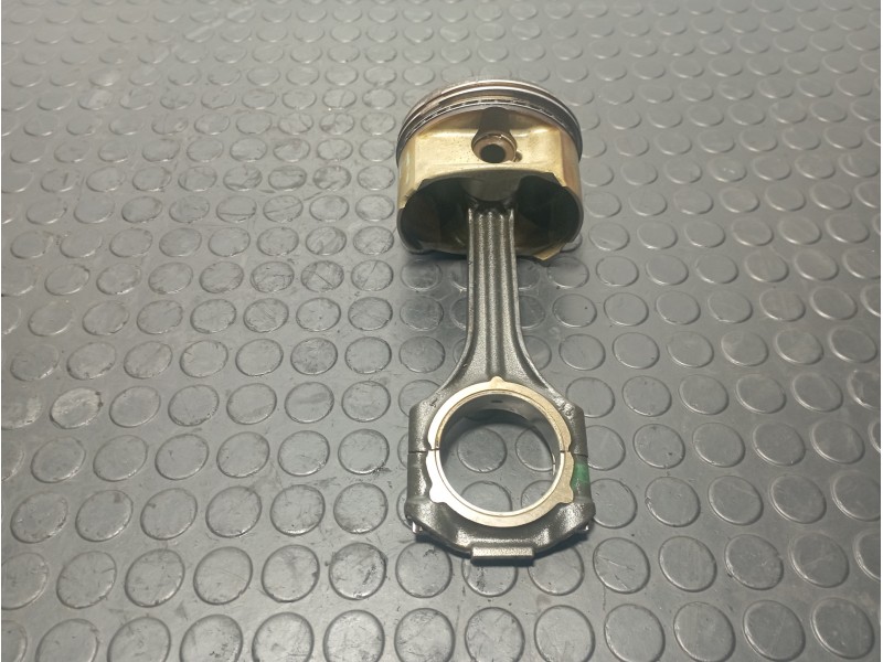 Recambio de piston para mercedes-benz clase cl (w215) coupe 500 (215.375) referencia OEM IAM 097026  