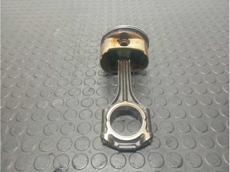 Recambio de piston para mercedes-benz clase cl (w215) coupe 500 (215.375) referencia OEM IAM 097026  