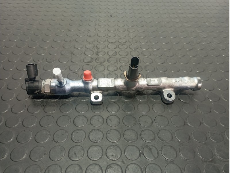 Recambio de rampa inyectora para hyundai i30 1.6 crdi referencia OEM IAM 314002U200  