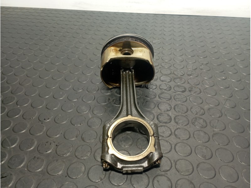 Recambio de piston para mercedes-benz clase cl (w215) coupe 500 (215.375) referencia OEM IAM 097026  